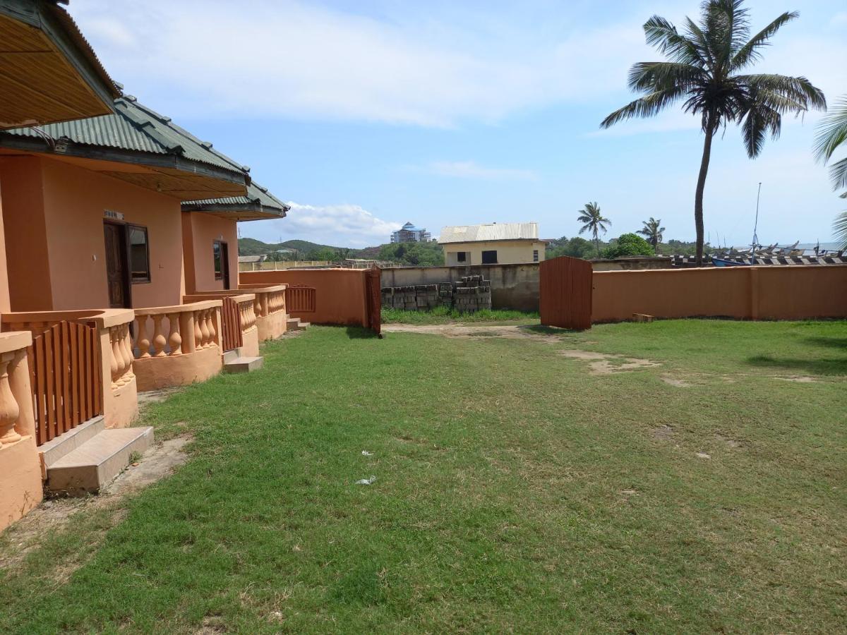 Comfort Beach Resort Biriwa Exterior foto