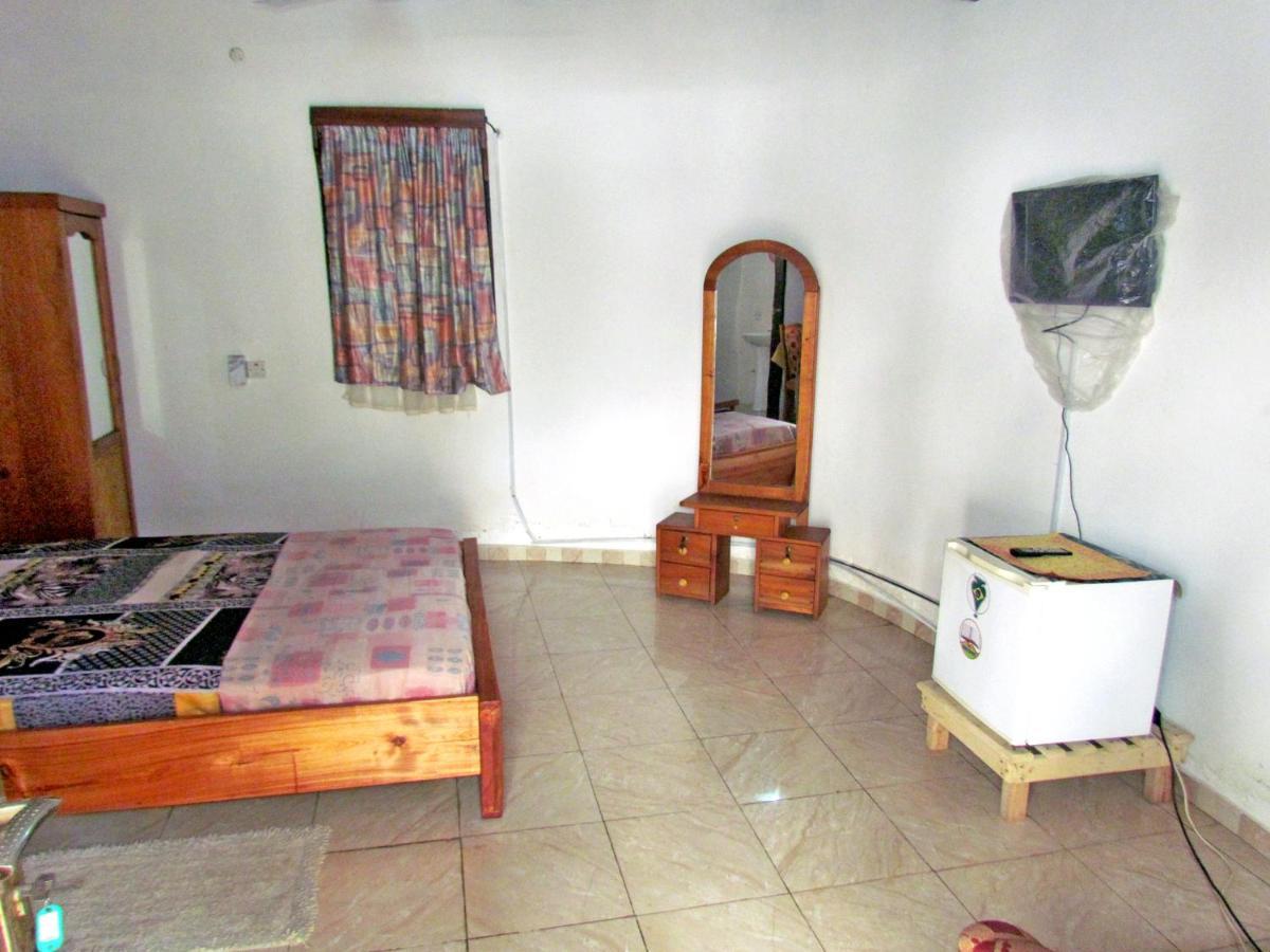 Comfort Beach Resort Biriwa Exterior foto